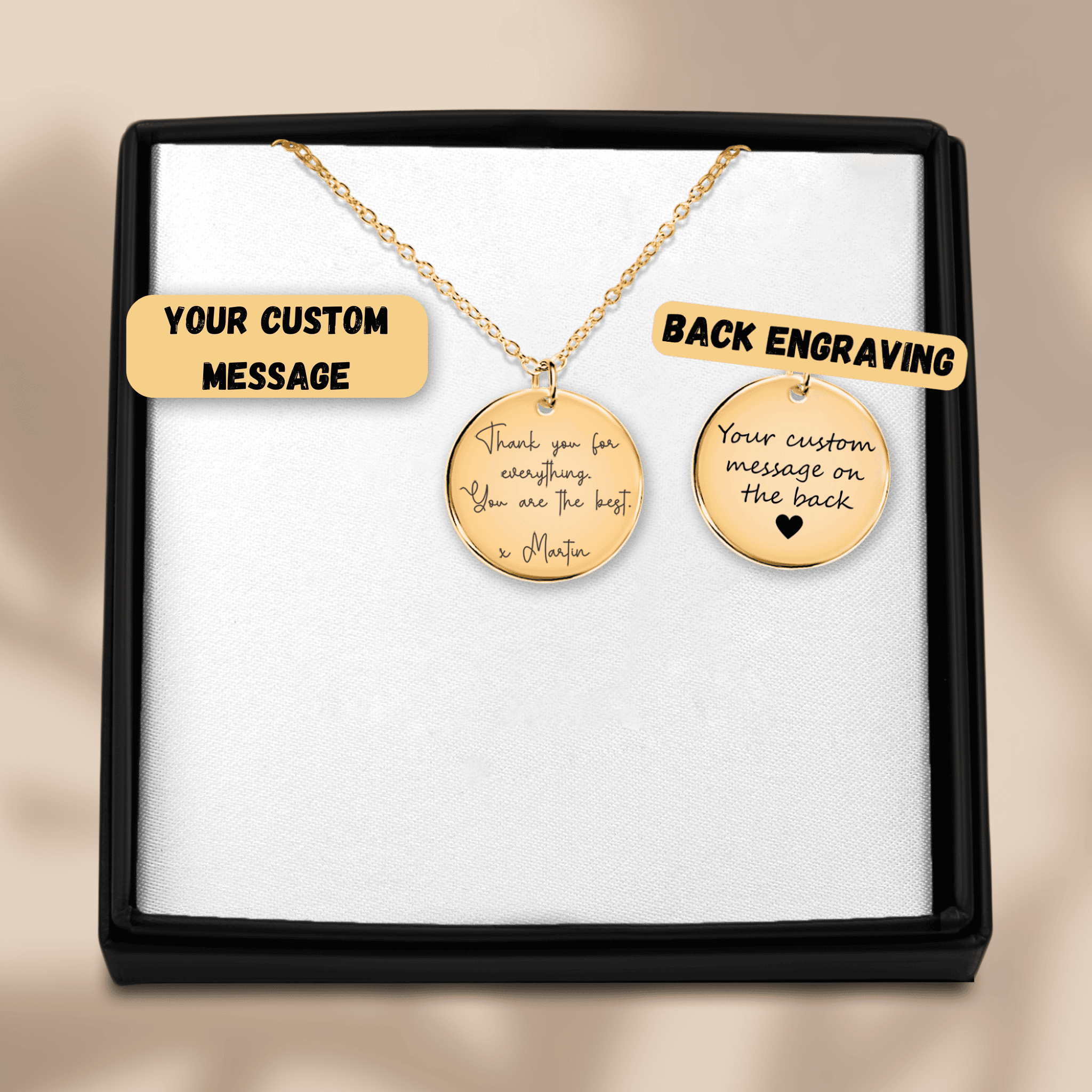 Collar con mensaje escrito a mano
