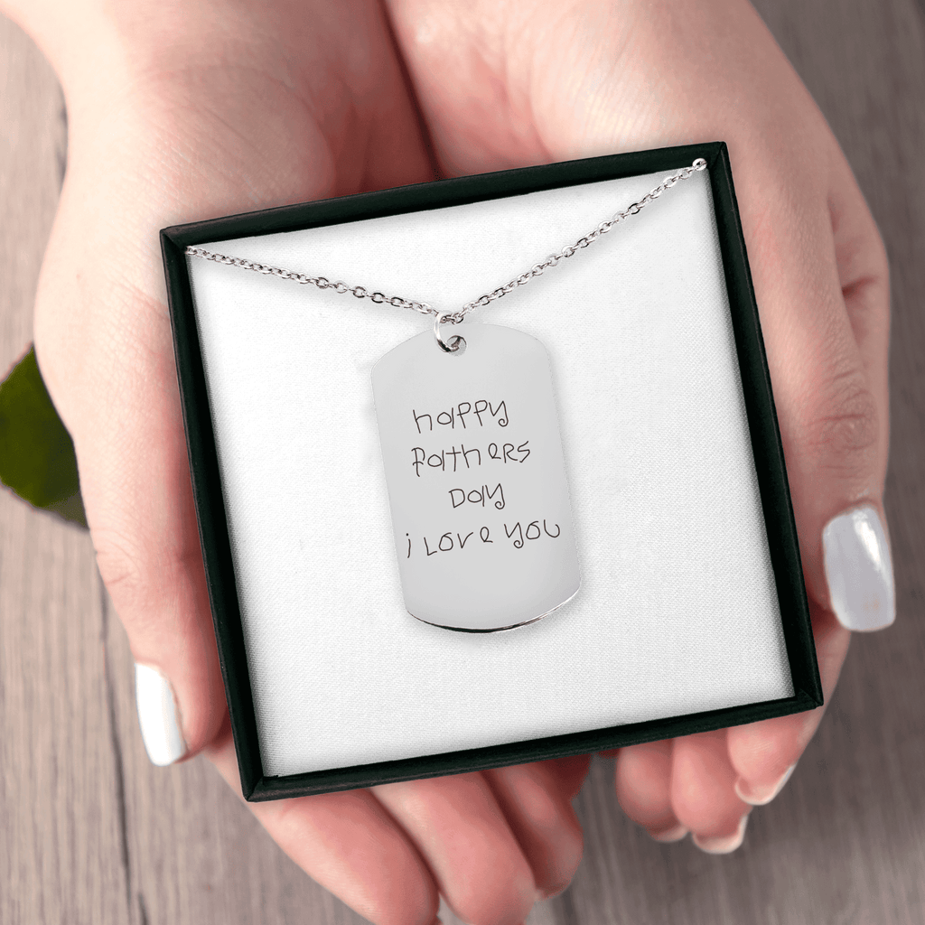 Collar con mensaje escrito a mano